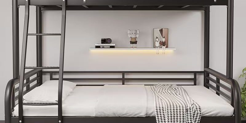 Reinforced heavy-duty metal bunk beds for dormitories