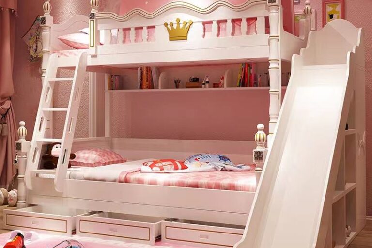 Pink multifunctional wooden bunk beds for girls